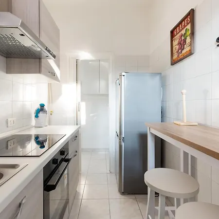 Guesthost - Corvetto M3 Bright With Balcony! Lejlighed