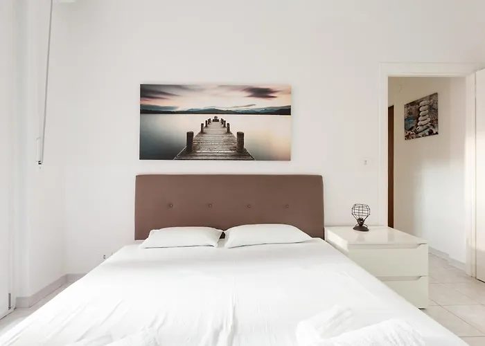 Apartament Guesthost - Corvetto M3 Bright With Balcony! Mediolan