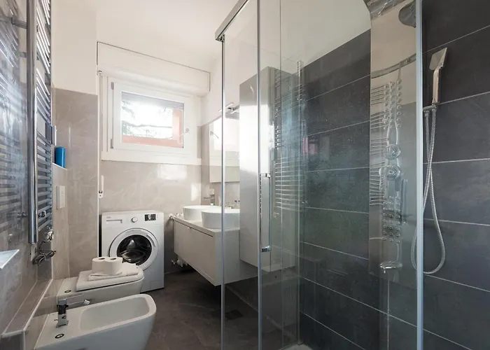 Guesthost - Corvetto M3 Bright With Balcony! Apartament *